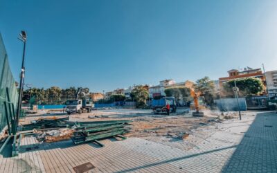 Inicio de las obras para la construcción de 4 pistas de padel en el complejo deportivo Ciudad Jardín en Málaga.